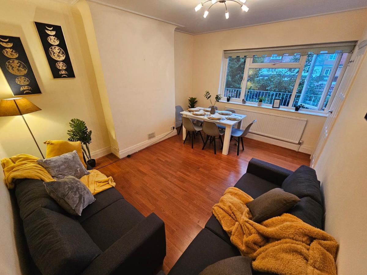 Large 4 Bedrooms Golders Green Лондон Экстерьер фото