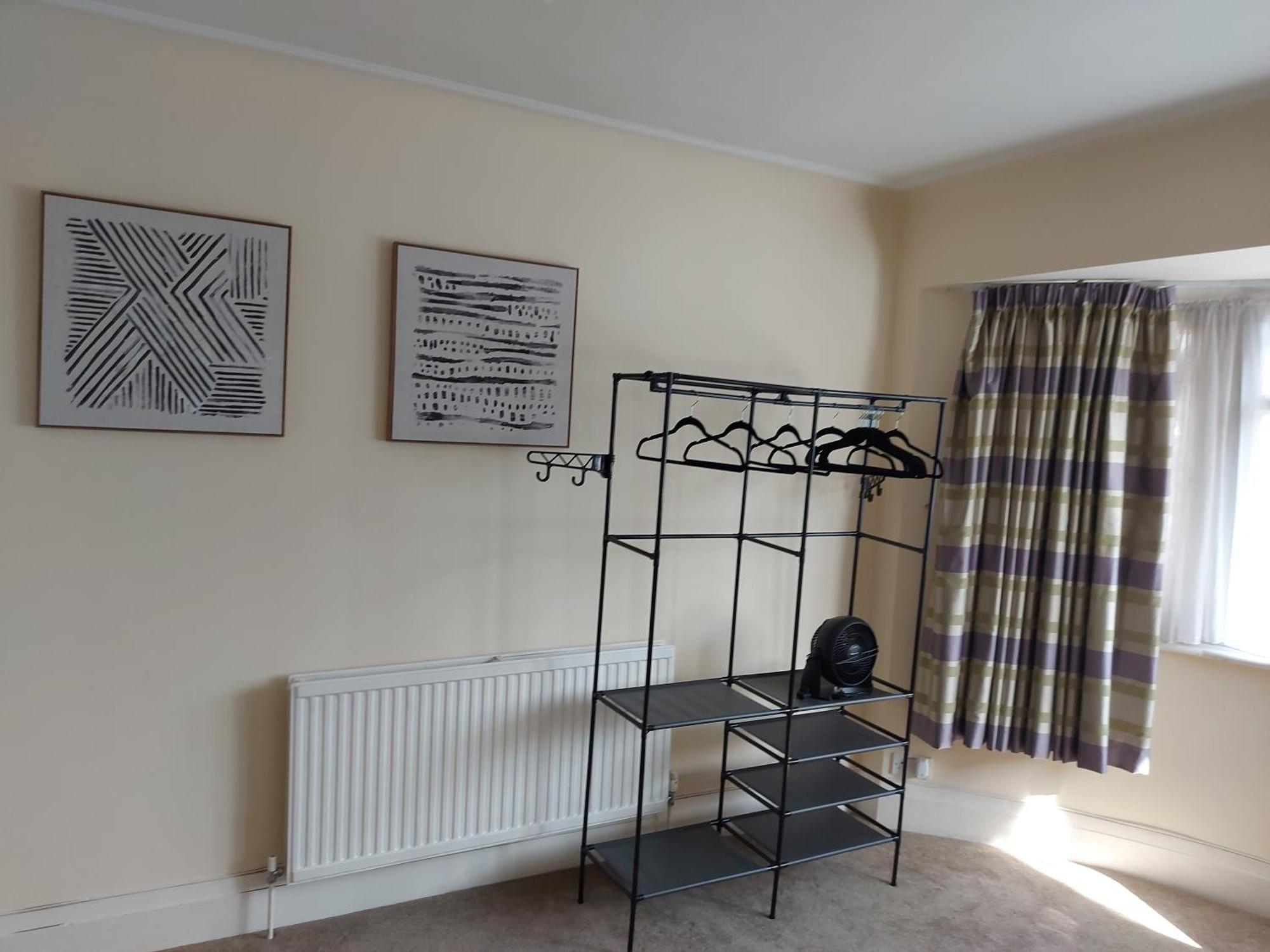 Large 4 Bedrooms Golders Green Лондон Экстерьер фото